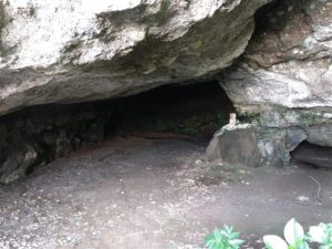 日蓮洞穴 / Nichiren Cave