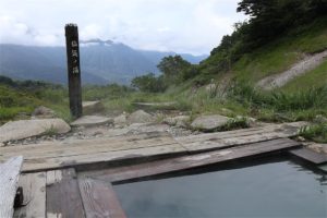 蓮華温泉の野天風呂 / Renge Onsen